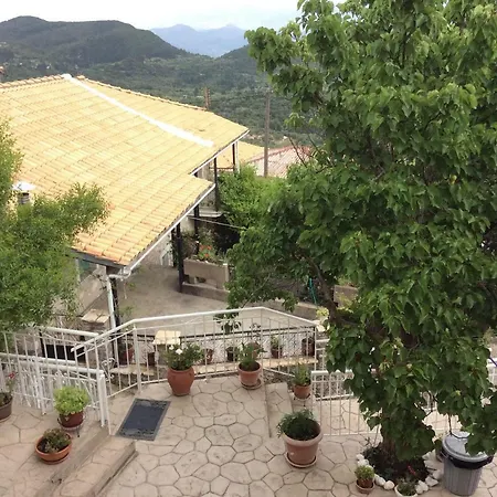 Σπίτι διακοπών Christos House Καρυά