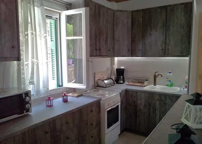 Christos House * Kariá